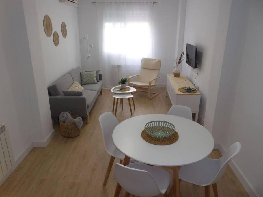 Precioso Piso De 2 Habitaciones Armilla Exterior photo